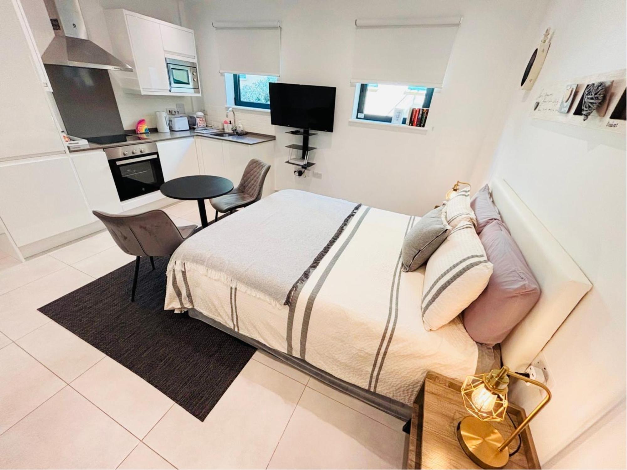 Gibraltar Central Suites Buitenkant foto