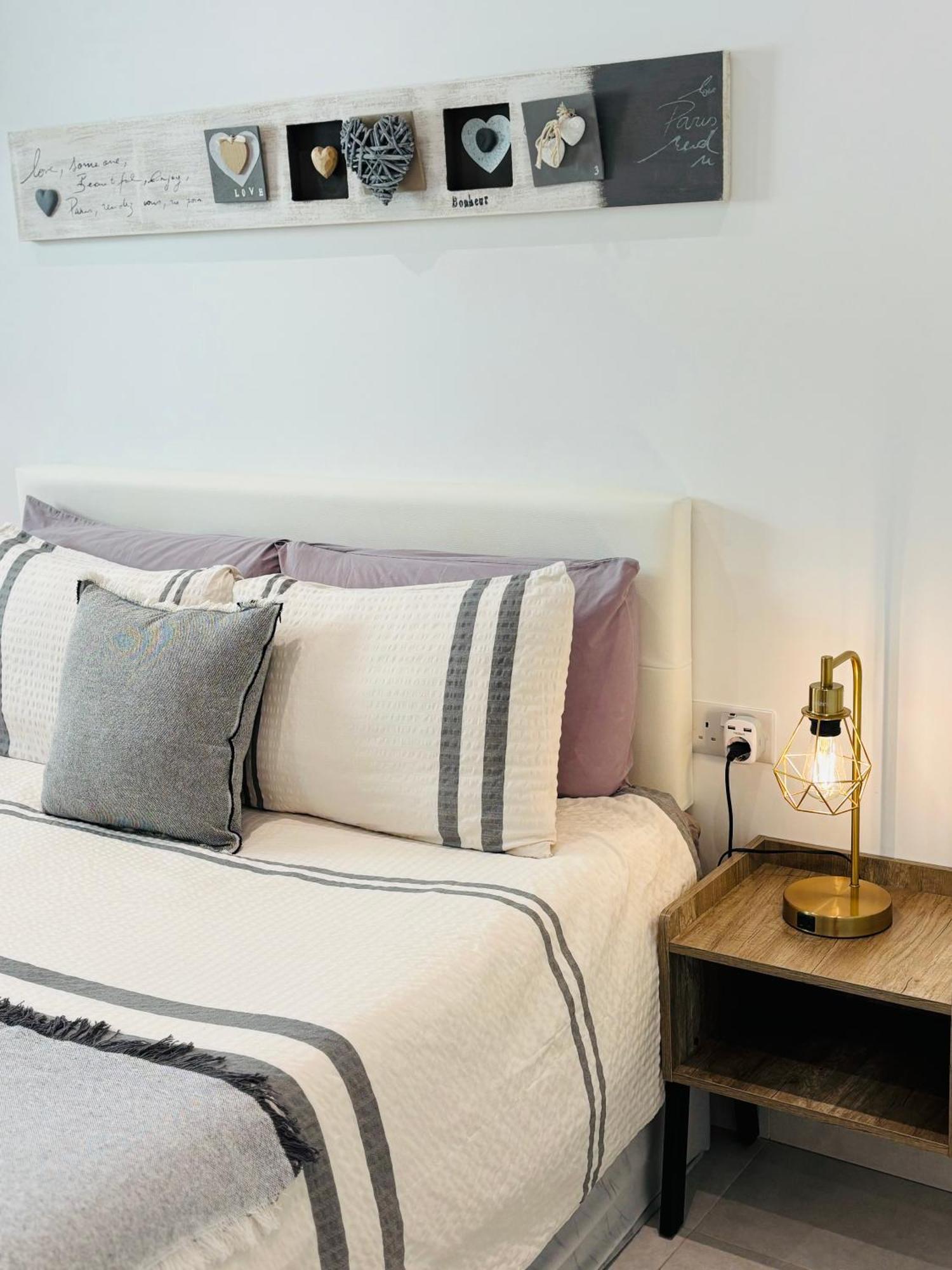 Gibraltar Central Suites Buitenkant foto