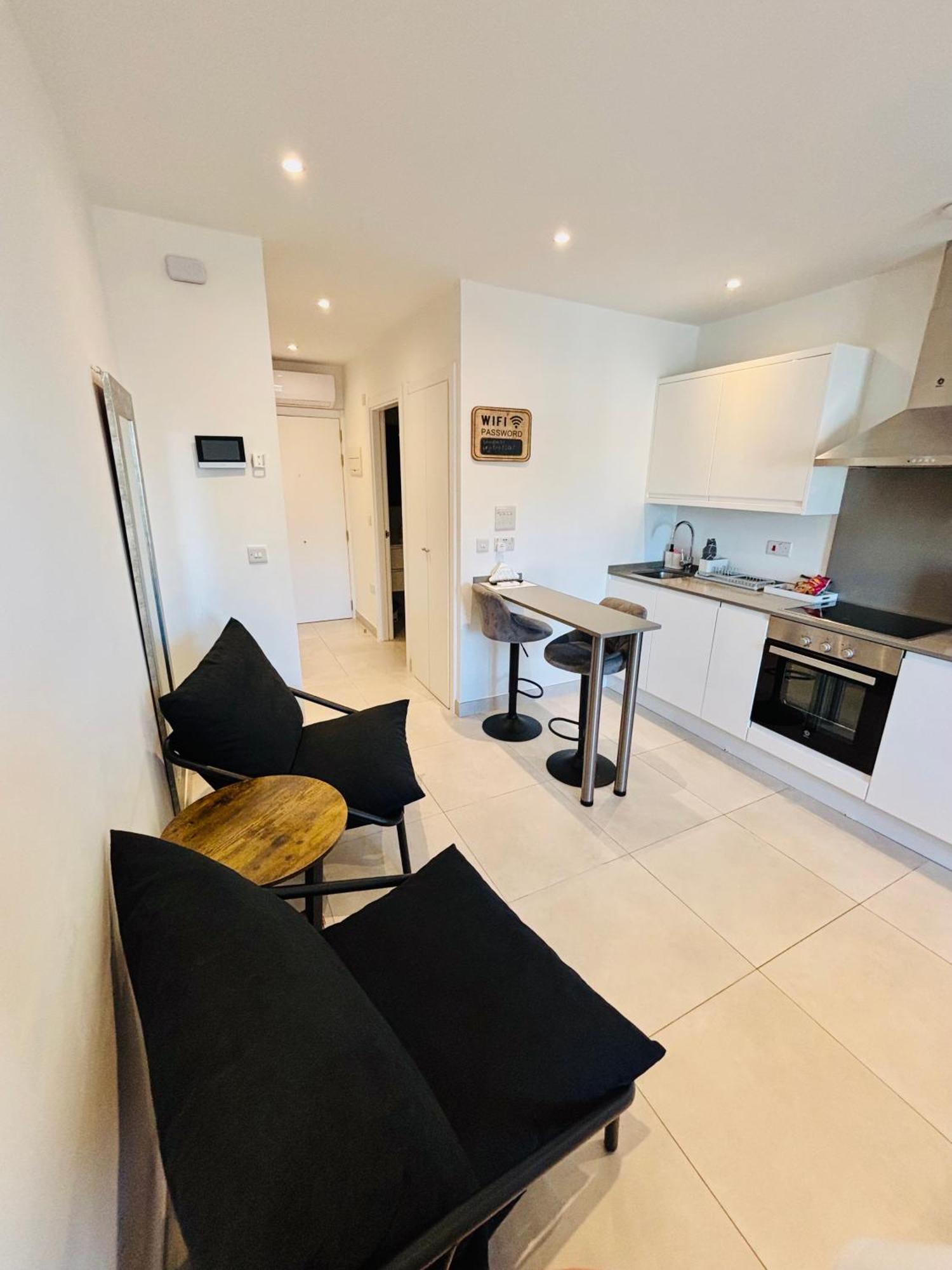 Gibraltar Central Suites Buitenkant foto